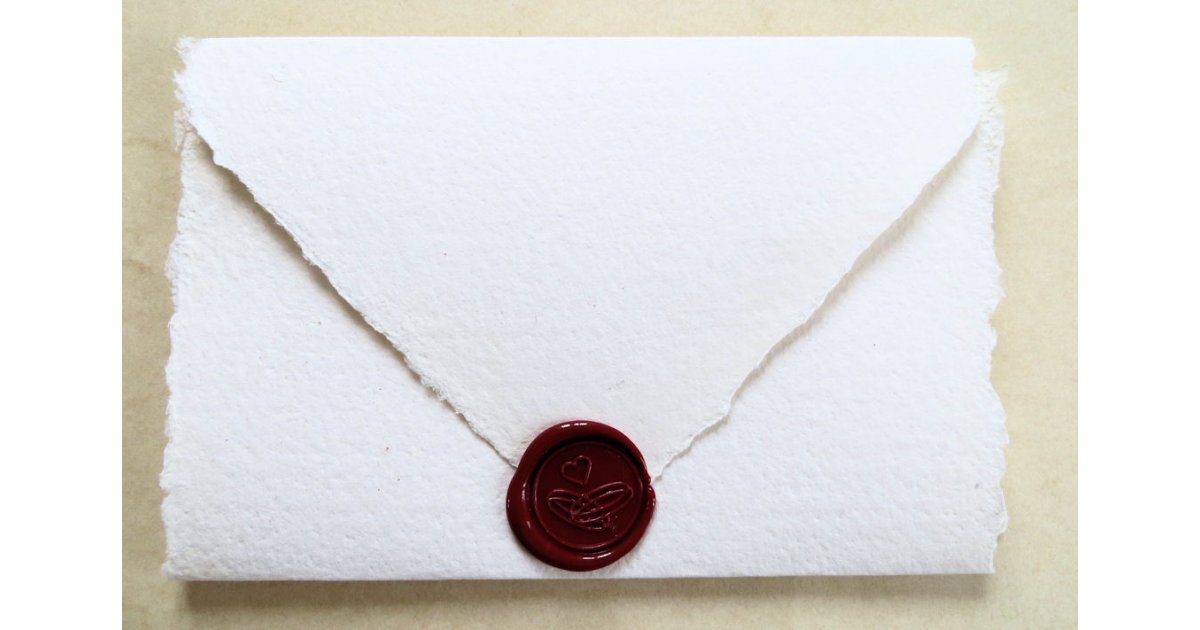 https://hieroglyphes.fr/c/m/0018195/1200_630_ffffff/Enveloppes-et-papiers-a-lettre-artisanaux.jpg
