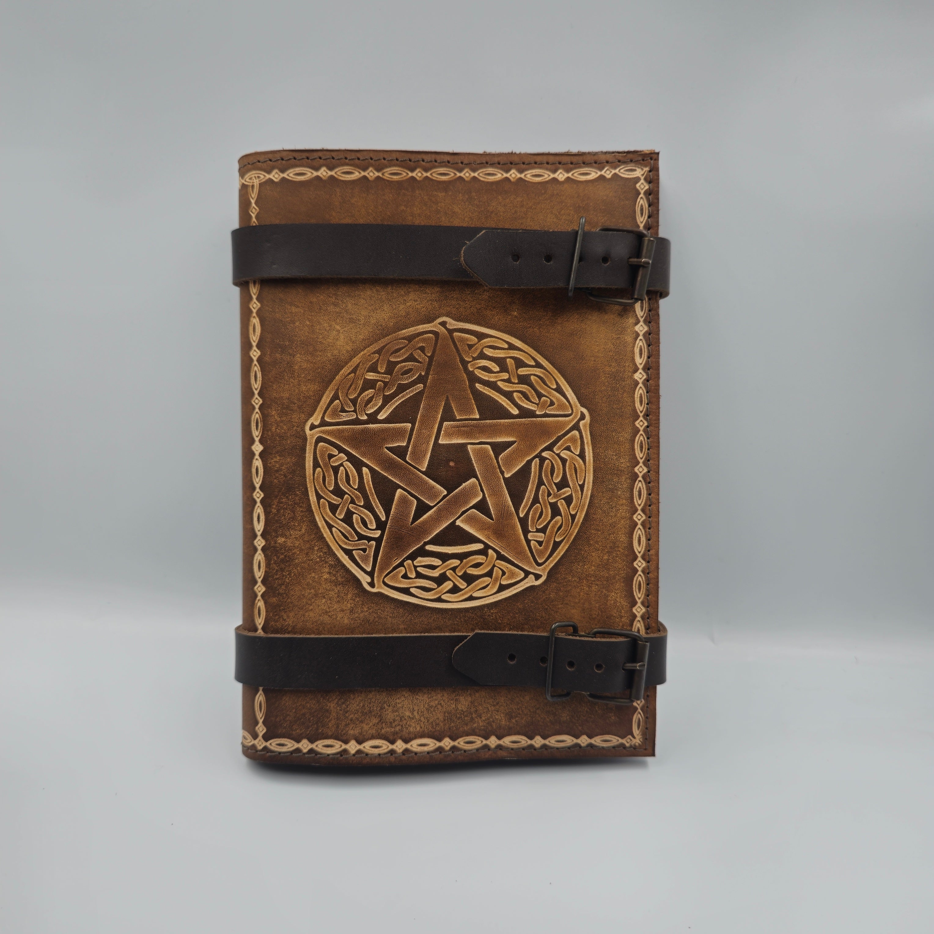 Ref :0000806 Grimoire de Sam en cuir rechargeable en plusieurs thèmes