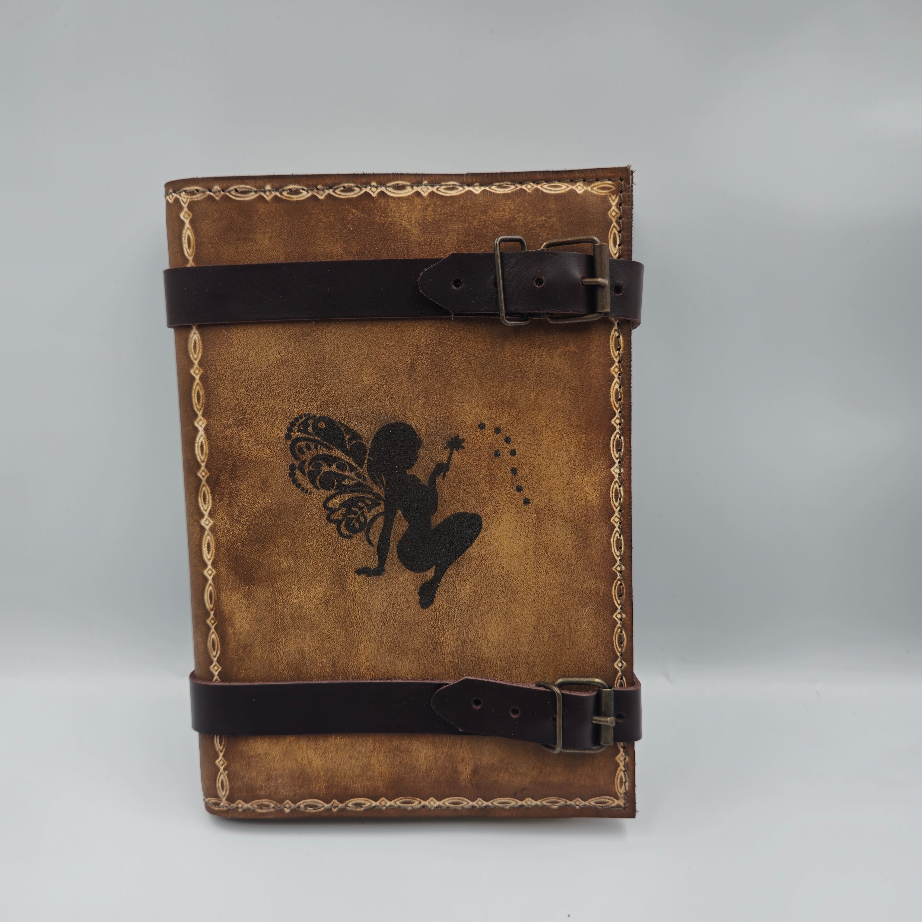 Ref :0000806 Grimoire de Sam en cuir rechargeable en plusieurs thèmes