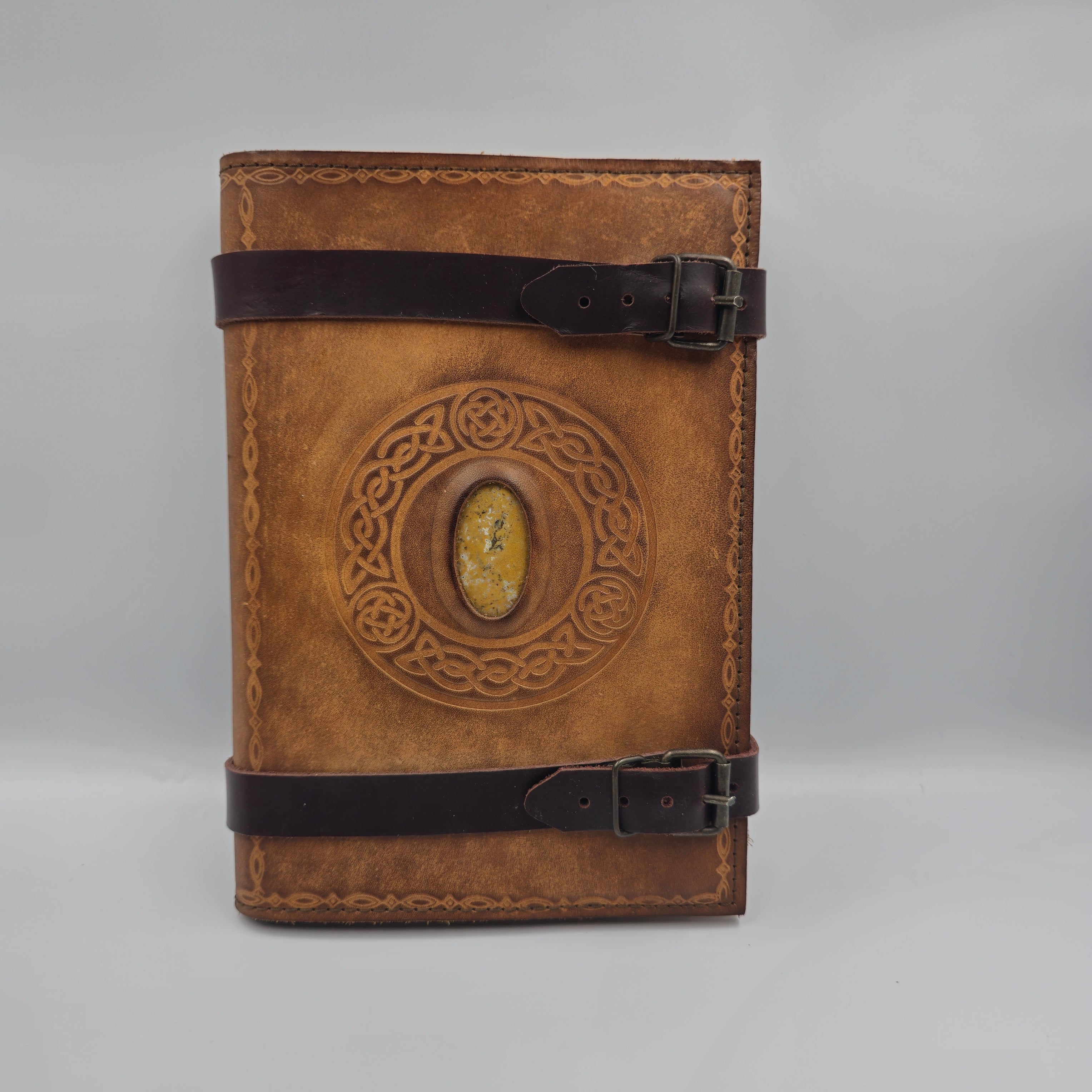 Ref :0000806 Grimoire de Sam en cuir rechargeable en plusieurs thèmes