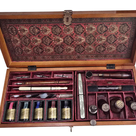 Ref : 1169 Ecritoire " Prose Windsor "