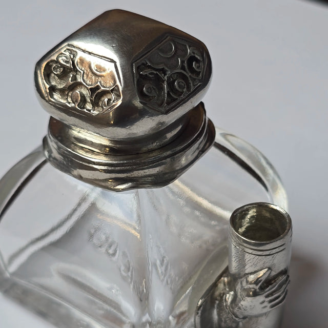 Ref : 0006562 Encrier à base carrée " Messager"