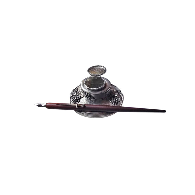 Ref : 107 Encrier vigne en étain sur support