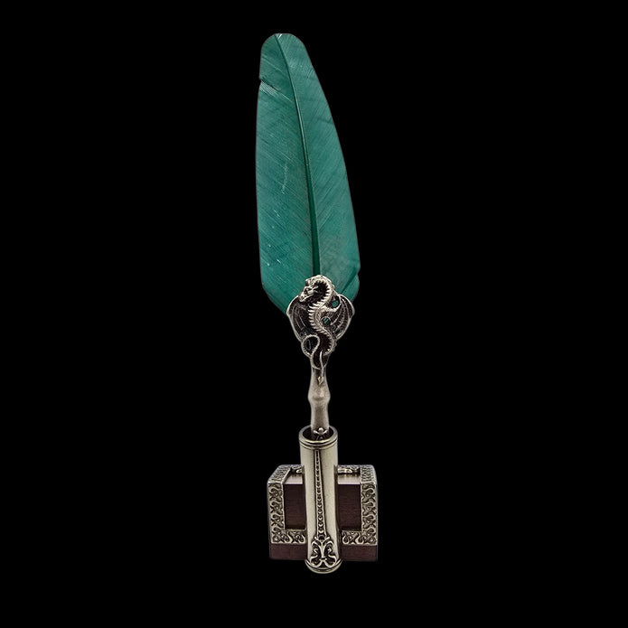 Ref : 700 Le Veilleur de la Plume. Porte-plume  en bois et métal décoré
