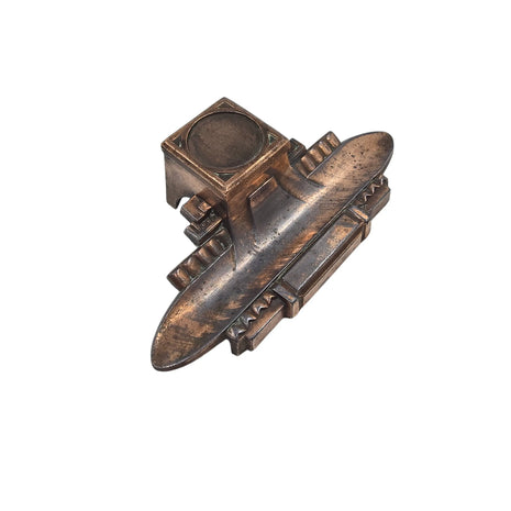 Le Gardien du Geste. Encrier ancien en cuivre et laiton – Bureau XIXᵉ siècle