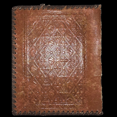 L’Écrin du Scribe – Étui de manuscrit ancien en cuir embossé doré