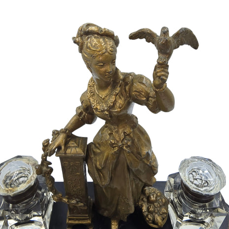 L’Encrier de la Souveraine.  Encrier double de bureau en bronze – fin XIXᵉ / début XXᵉ siècle