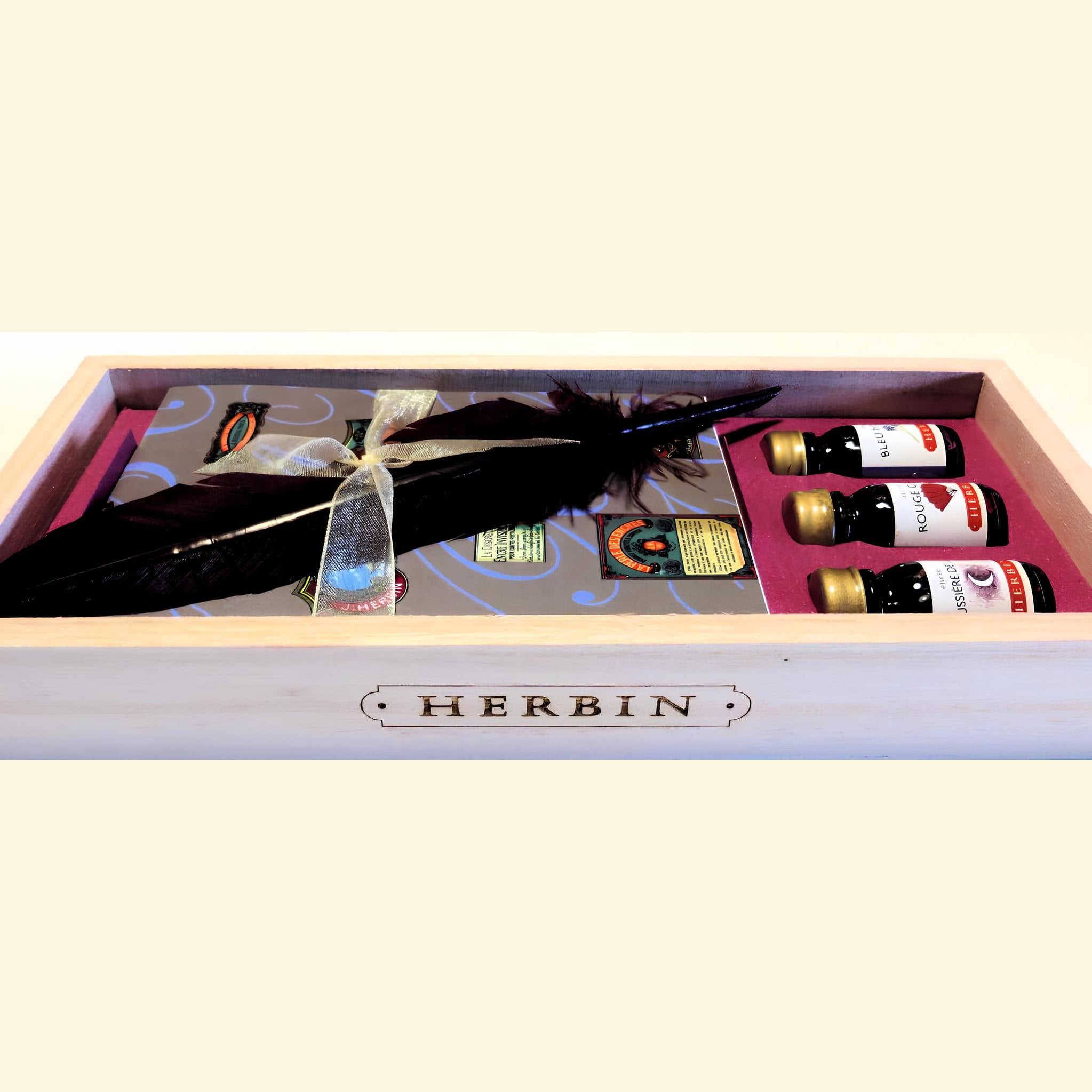 Ref: 002299-1 Coffret en bois Herbin 