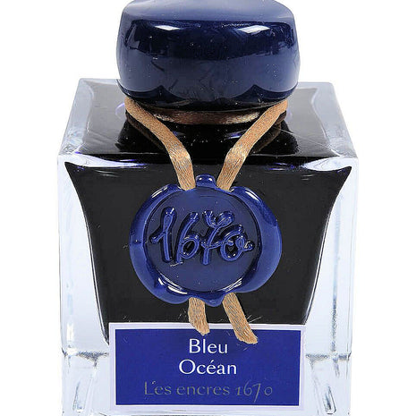 Ref: 1566-7: Encre Herbin 1670, "Bleu Océan"