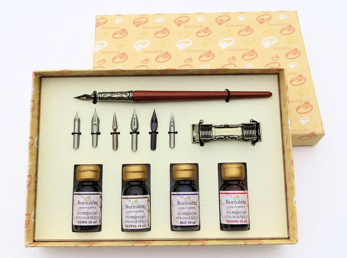 ref: 0010119: Coffret "Découverte de l'écriture"