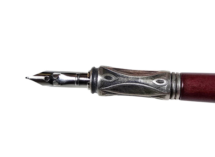 Ref : 0012612 Porte-plume en bois avec motif métallique