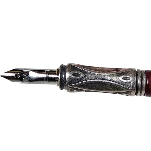 Ref : 0012612 Porte-plume en bois avec motif métallique