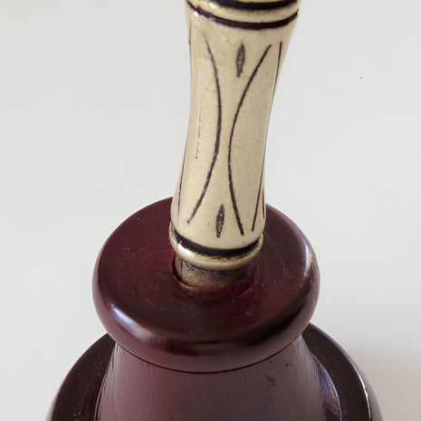 Ref: 0002004 Repose-plume en bois tourné