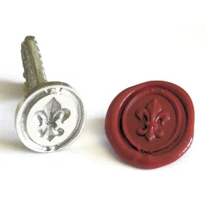 Ref: 0006257-1 Sceau artisanal en étain " Lys "
