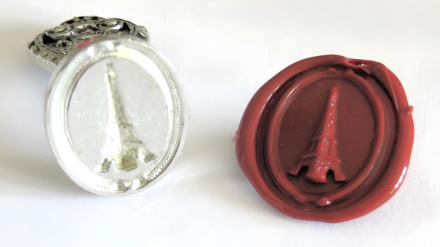 ref: 0006676 Sceau artisanal en étain " Tour Eiffel "