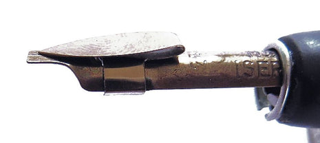 ref: 148: Plume "Bandzug" pour droitier